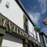 Evelyn's Central Bar