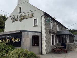 Teach Bhillie exterior photo